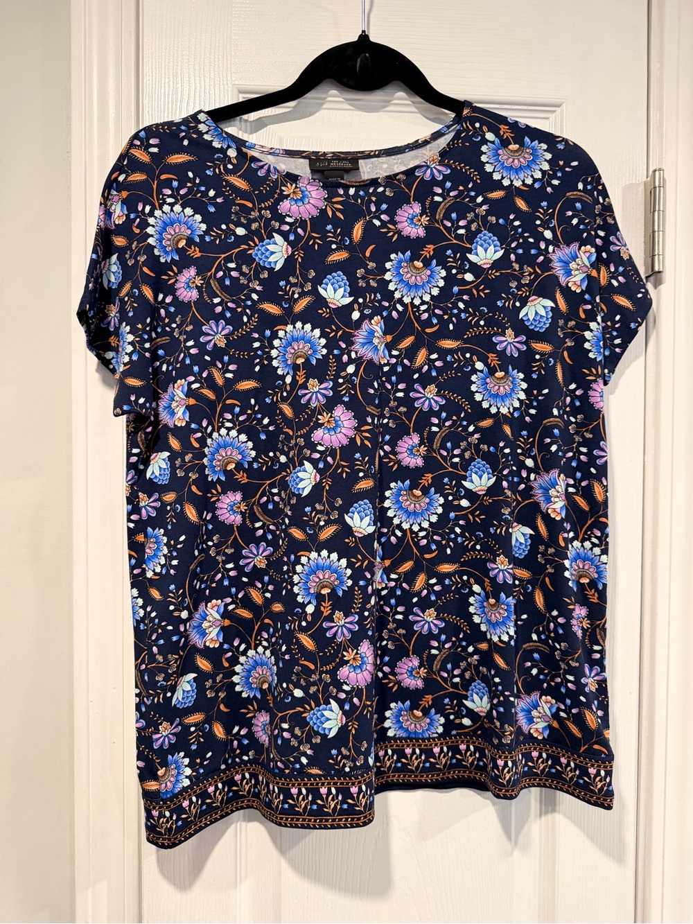 NWOT J.Jill Size XS Wearever Collection Navy Blue Floral Border Print Tunic Top